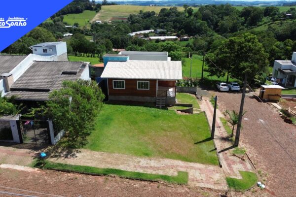 Lote de Esquina com Casa