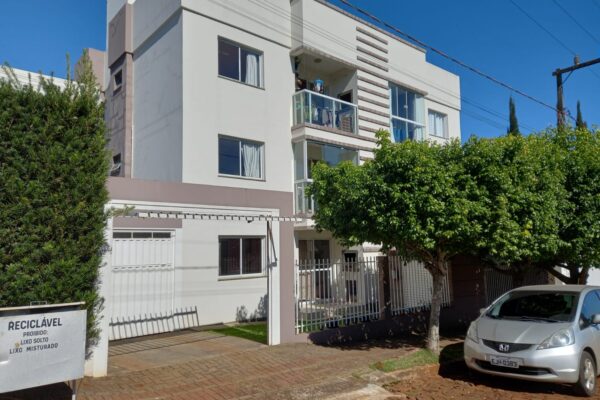 Apartamento semi mobiliado – Bairro Pioneiro